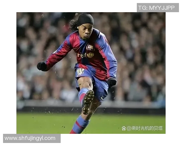 足球明星真人手办的魅力与收藏价值探秘，让你领略球场外的风采与艺术之美