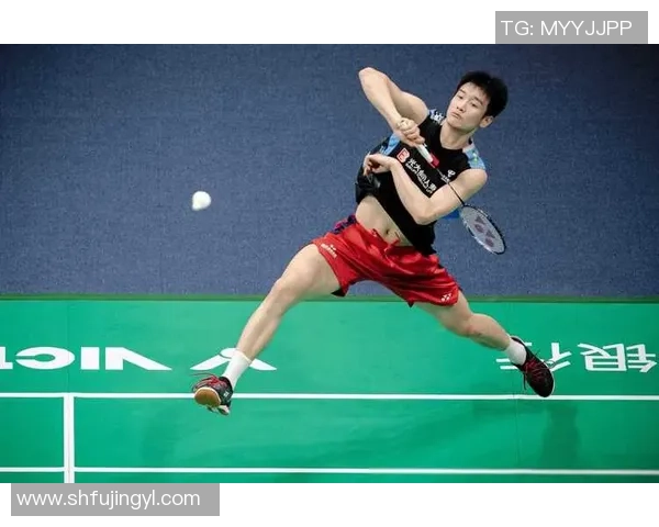 广州羽毛球队在选拔赛中以98分稳居积分榜首位，表现出色引发关注